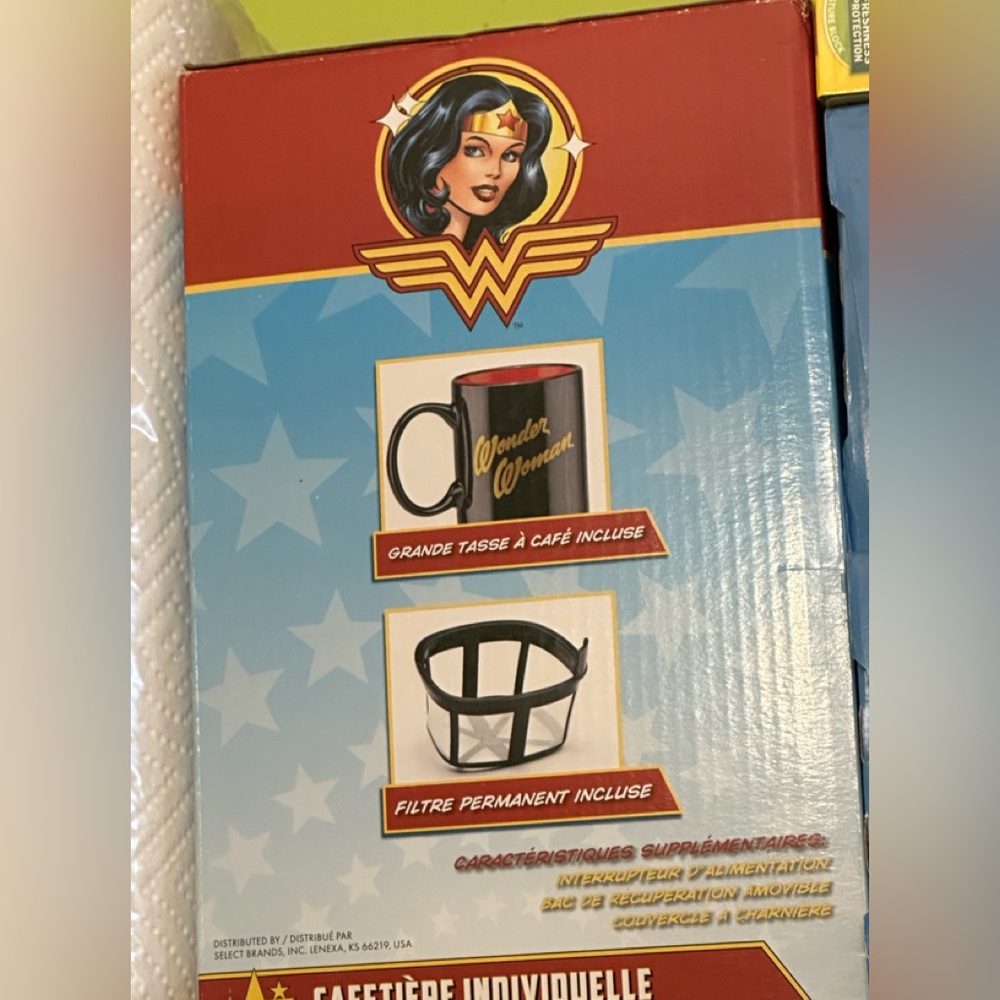 DC Wonder Woman Single Serve Coffee Maker with 12 Oz MUG + Filter New In Box